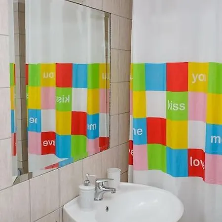 Apartament Piranthou & *